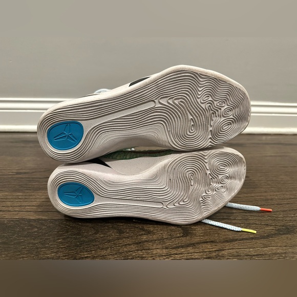 2015 Kobe 9 Elite Premium 'What The Kobe' Basketball Shoes - Men’s 10 - Worn 1x - Picture 4 of 5